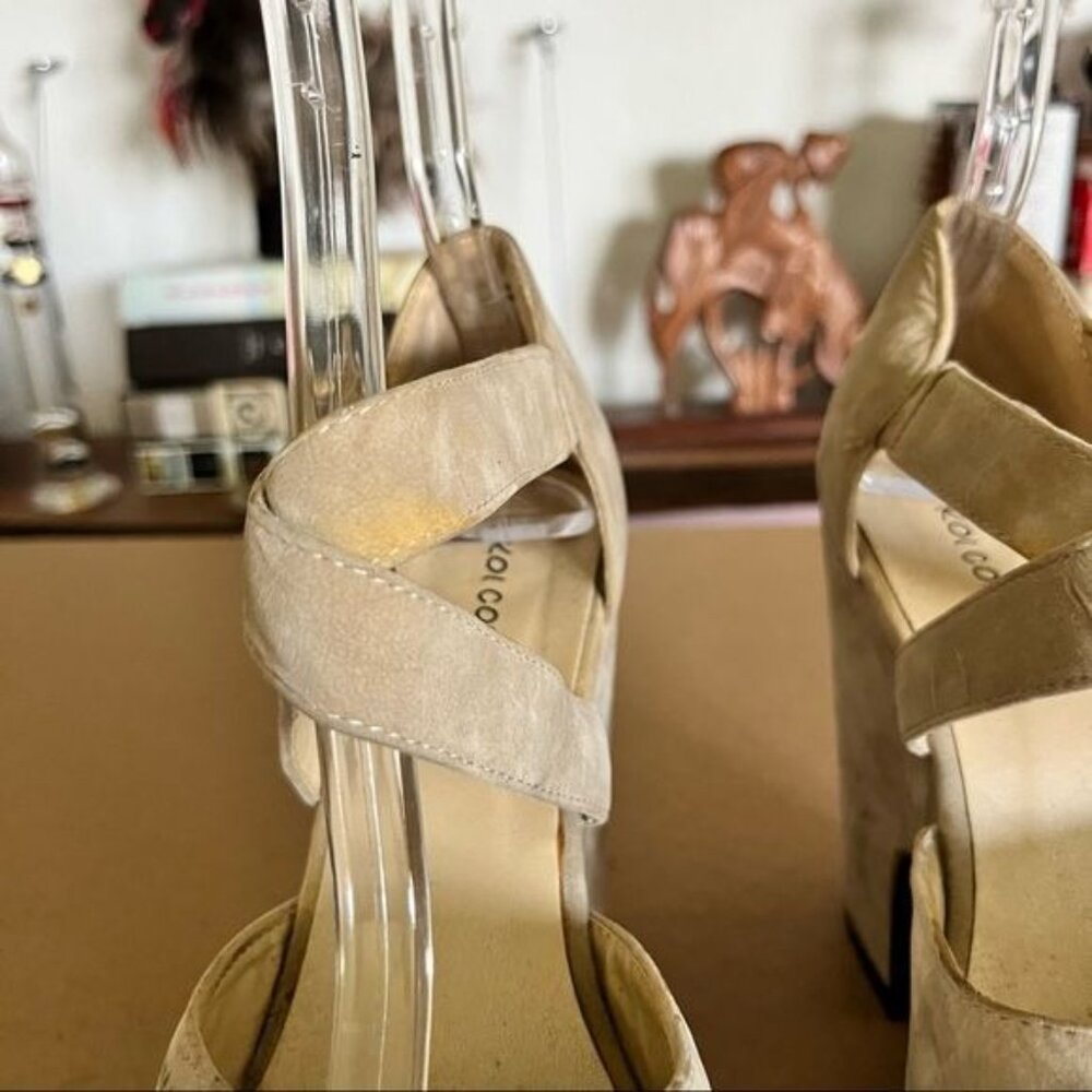 DOLLS KILL Koi Couture Platform Sandal - Picture 7 of 11